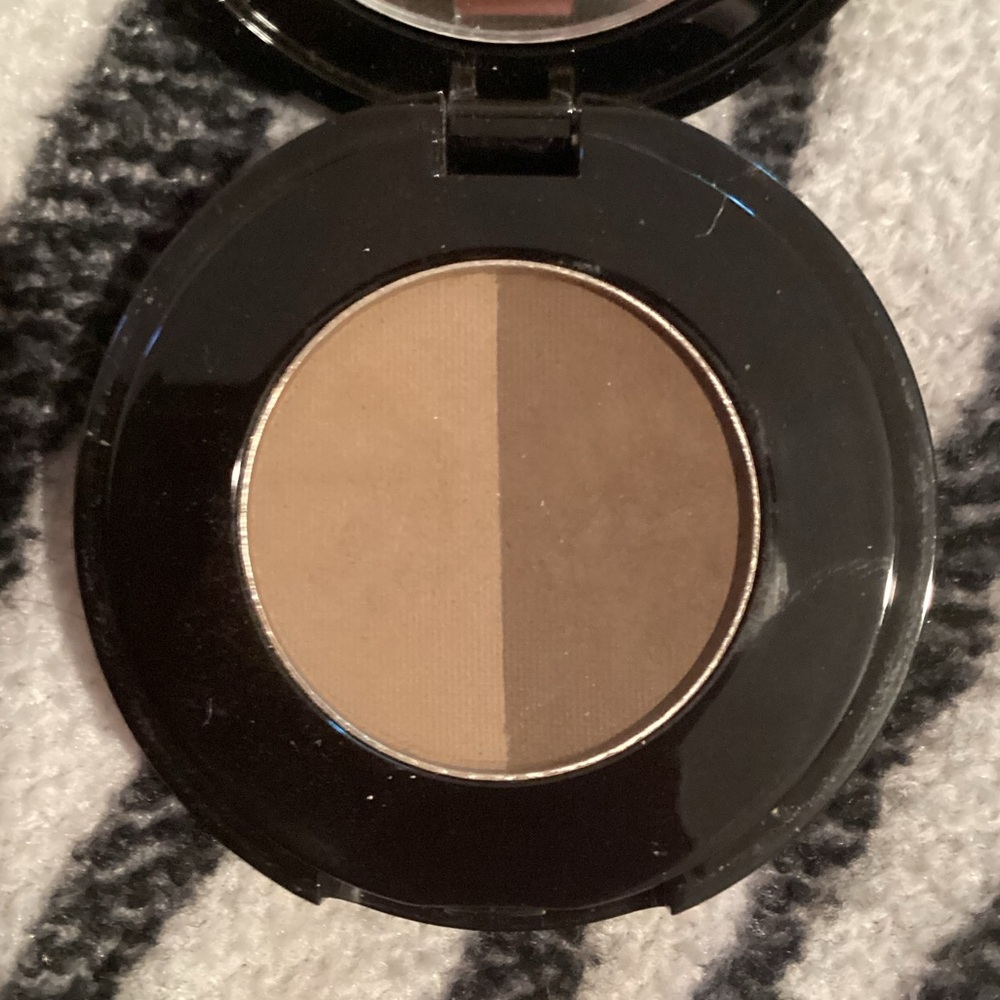 Anastasia Beverly Hills brow powder duo